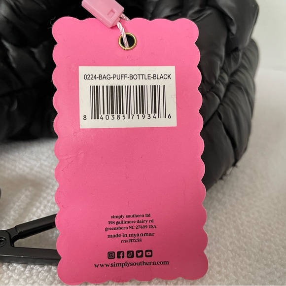 Simply Southern Black Puff Bottle Bag. Adjustable Guitar Strap NWT - Picture 11 of 14